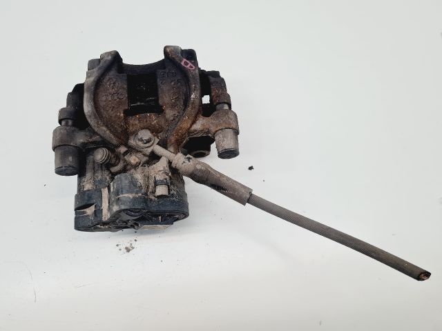 bontott VW GOLF VII Bal hátsó Féknyereg Munkahengerrel