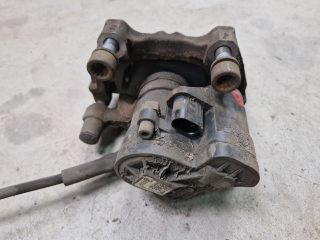 bontott VW GOLF VII Bal hátsó Féknyereg Munkahengerrel