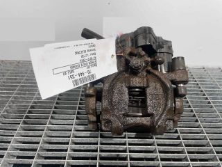 bontott VW GOLF VII Bal hátsó Féknyereg Munkahengerrel