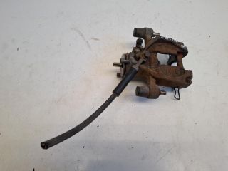 bontott VW GOLF VII Bal hátsó Féknyereg Munkahengerrel