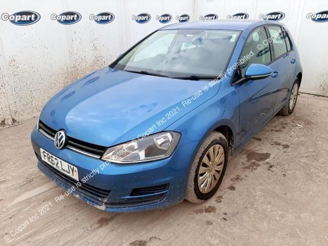 bontott VW GOLF VII Biztosítéktábla Motortér