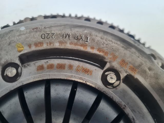 bontott VW GOLF VII Egytömegű Lendkerék