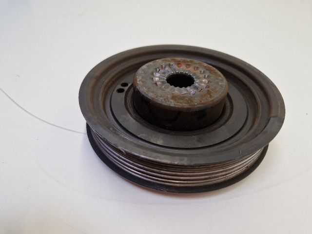 bontott VW GOLF VII Főtengely Szíjtárcsa