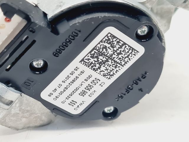 bontott VW GOLF VII Gyújtáskapcsoló Házzal