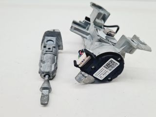 bontott VW GOLF VII Gyújtáskapcsoló Házzal