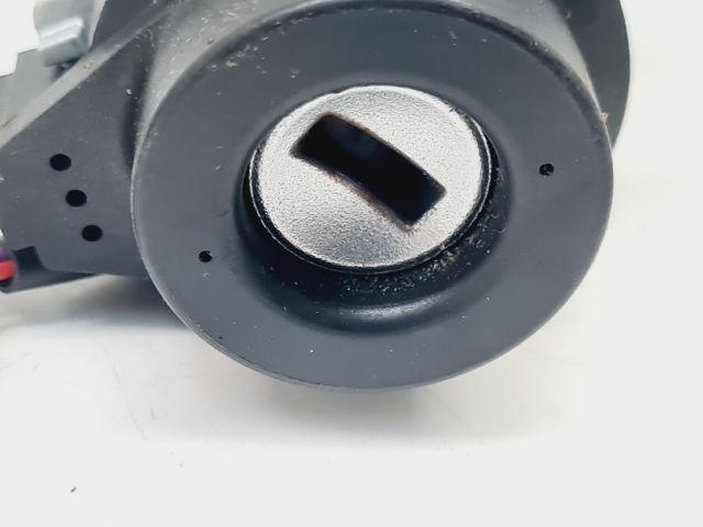 bontott VW GOLF VII Gyújtáskapcsoló Házzal