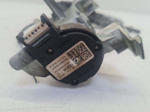 bontott VW GOLF VII Gyújtáskapcsoló Házzal