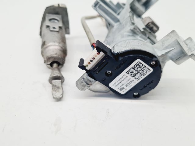 bontott VW GOLF VII Gyújtáskapcsoló Házzal