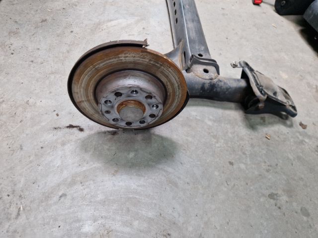 bontott VW GOLF VII Hátsó Híd (Tárcsafékes)