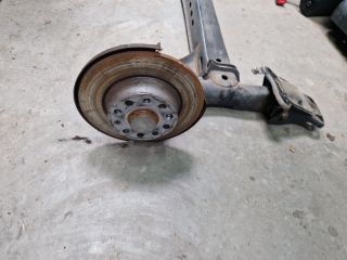 bontott VW GOLF VII Hátsó Híd (Tárcsafékes)