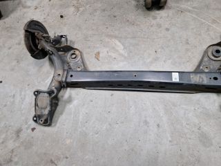 bontott VW GOLF VII Hátsó Híd (Tárcsafékes)