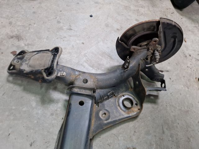 bontott VW GOLF VII Hátsó Híd (Tárcsafékes)