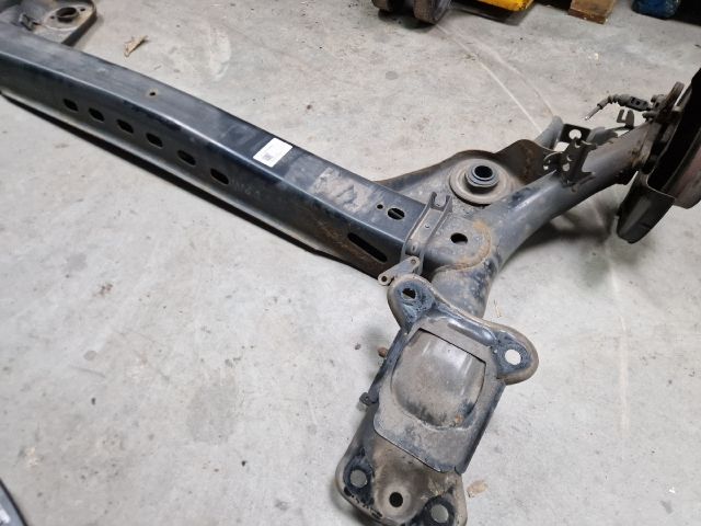 bontott VW GOLF VII Hátsó Híd (Tárcsafékes)