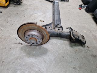 bontott VW GOLF VII Hátsó Híd (Tárcsafékes)