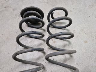 bontott VW GOLF VII Hátsó Rugó Pár