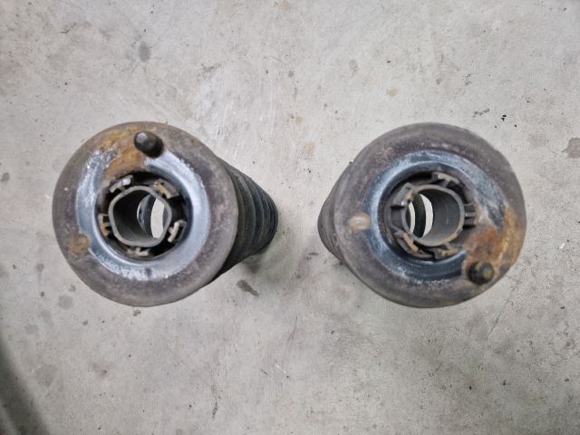 bontott VW GOLF VII Hátsó Rugó Pár