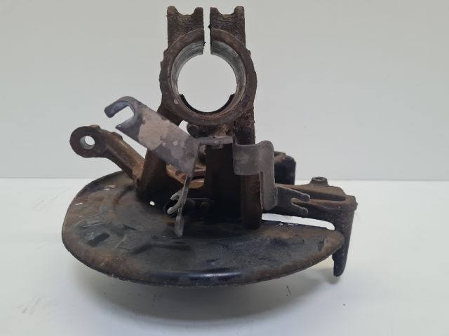 bontott VW GOLF VII Jobb első Csonkállvány Kerékaggyal