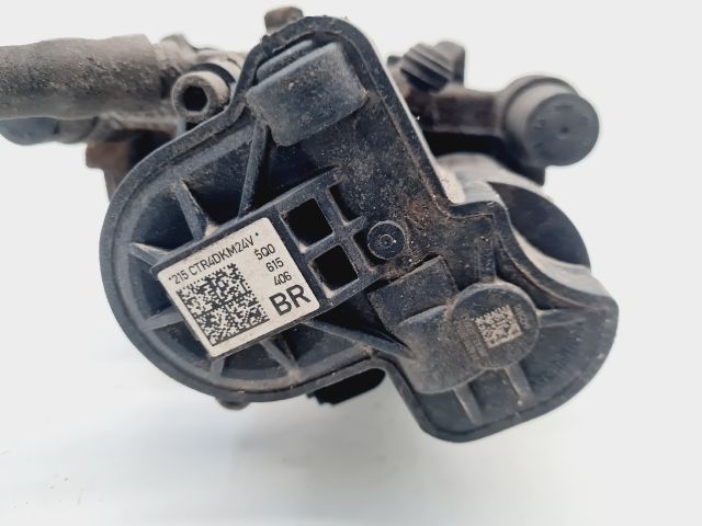 bontott VW GOLF VII Jobb hátsó Féknyereg Munkahengerrel