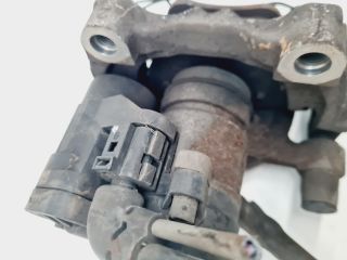 bontott VW GOLF VII Jobb hátsó Féknyereg Munkahengerrel