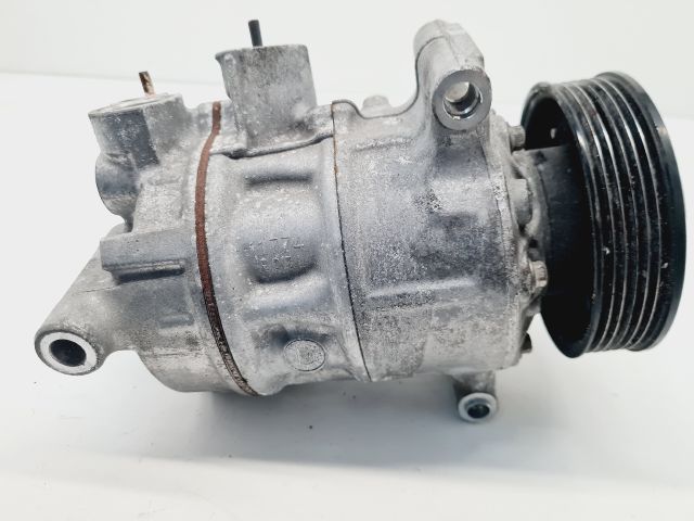 bontott VW GOLF VII Klímakompresszor