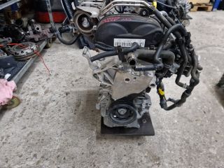 bontott VW GOLF VII Komplett Motor (Segédberendezésekkel)