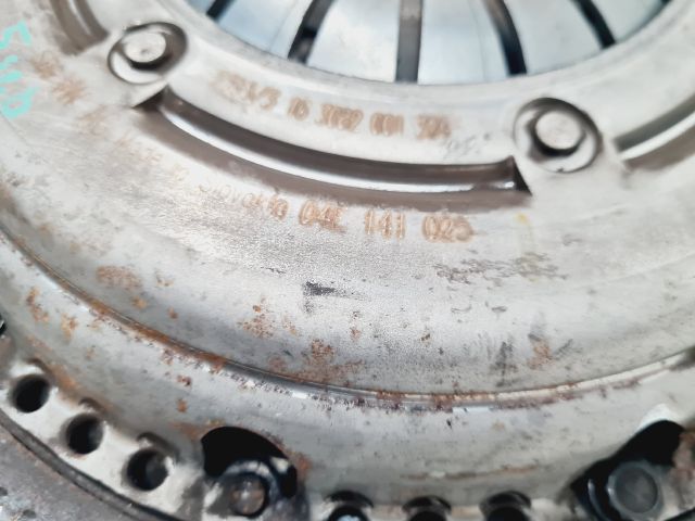 bontott VW GOLF VII Kuplung Szett Lendkerékkel