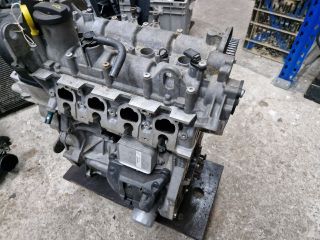 bontott VW GOLF VII Motor (Fűzött blokk hengerfejjel)