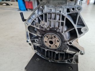 bontott VW GOLF VII Motor (Fűzött blokk hengerfejjel)