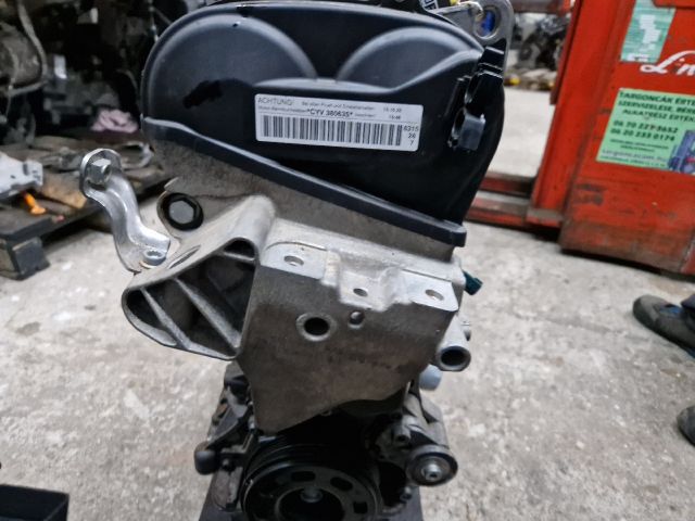 bontott VW GOLF VII Motor (Fűzött blokk hengerfejjel)