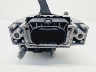 bontott VW GOLF VII Motor Tartó Bak (Fém)