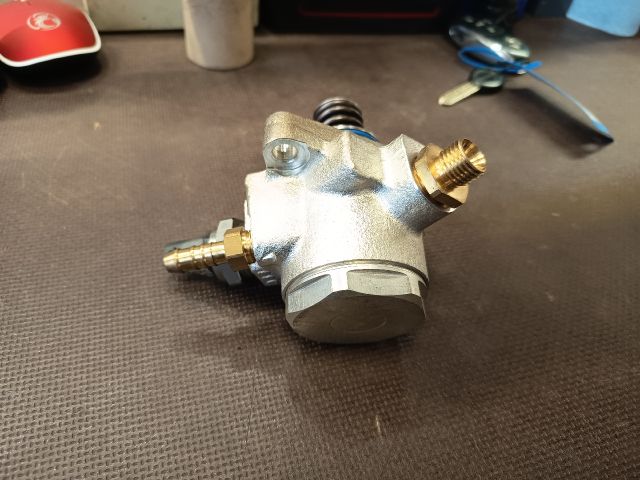 bontott VW GOLF VII Nagynyomású Szivattyú