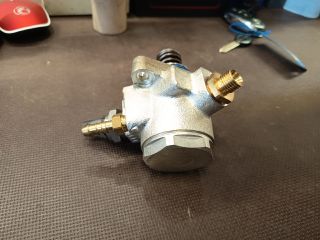 bontott VW GOLF VII Nagynyomású Szivattyú