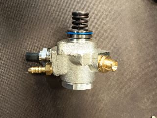 bontott VW GOLF VII Nagynyomású Szivattyú