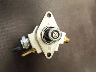 bontott VW GOLF VII Nagynyomású Szivattyú