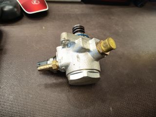 bontott VW GOLF VII Nagynyomású Szivattyú