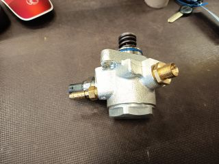 bontott VW GOLF VII Nagynyomású Szivattyú