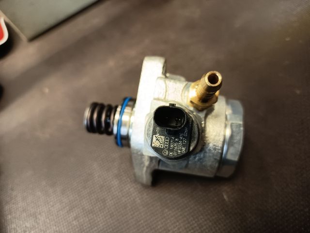 bontott VW GOLF VII Nagynyomású Szivattyú