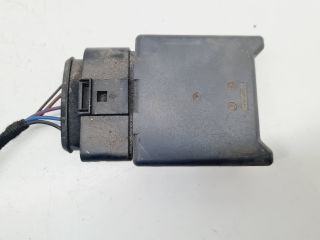 bontott VW GOLF VII Üzemanyag Szivattyú Relé