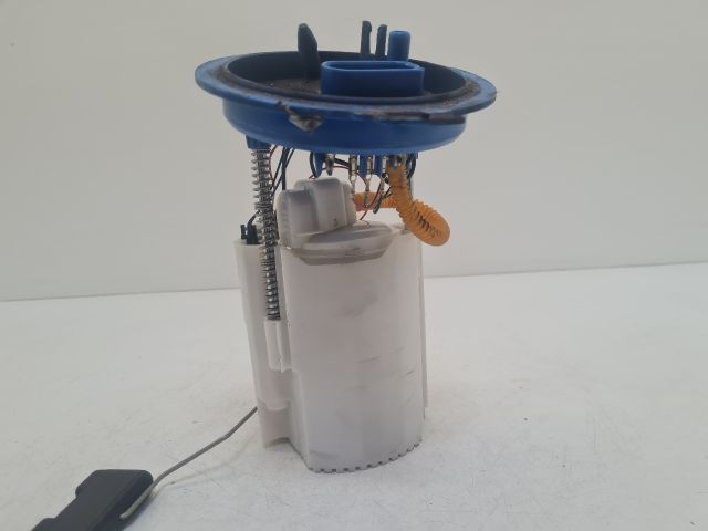 bontott VW GOLF VII Üzemanyag Szivattyú