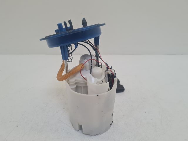 bontott VW GOLF VII Üzemanyag Szivattyú