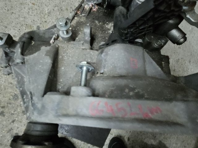 bontott VW GOLF VII Váltó (Mechanikus)