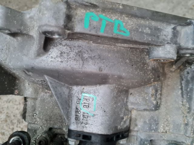 bontott VW GOLF VII Váltó (Mechanikus)