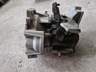 bontott VW GOLF VII Váltó (Mechanikus)
