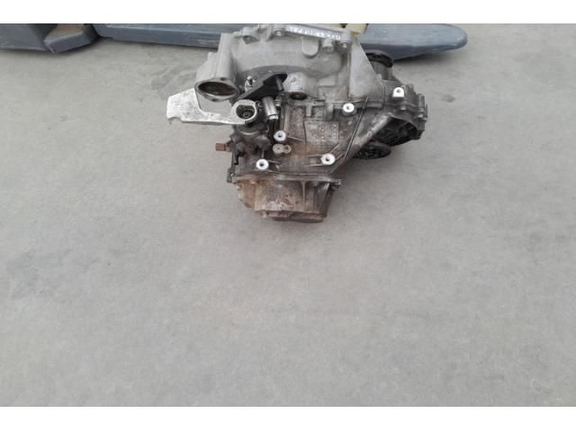 bontott VW GOLF VII Váltó (Mechanikus)