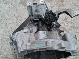 bontott VW GOLF VII Váltó (Mechanikus)