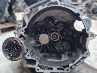bontott VW GOLF VII Váltó (Mechanikus)