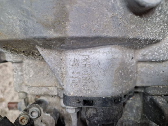 bontott VW GOLF VII Váltó (Mechanikus)