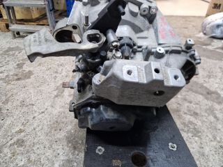 bontott VW GOLF VII Váltó (Mechanikus)