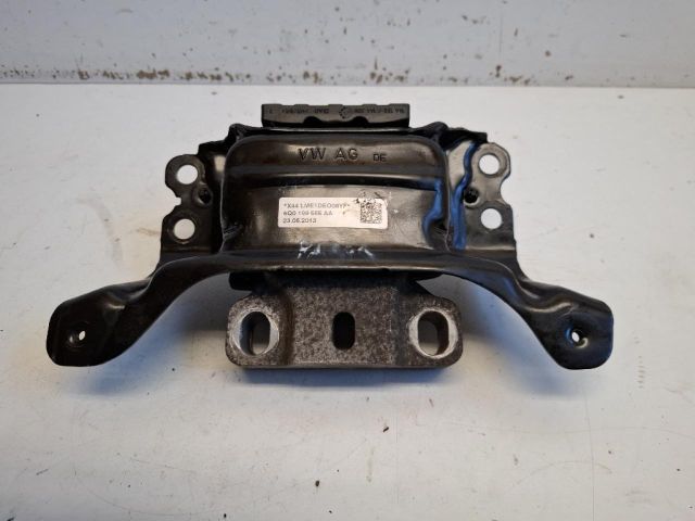 bontott VW GOLF VII Váltó Tartó Bak (Pozíciófüggetlen)