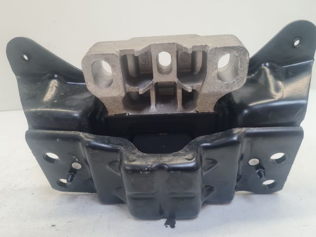 bontott VW GOLF VII Váltó Tartó Bak (Pozíciófüggetlen)